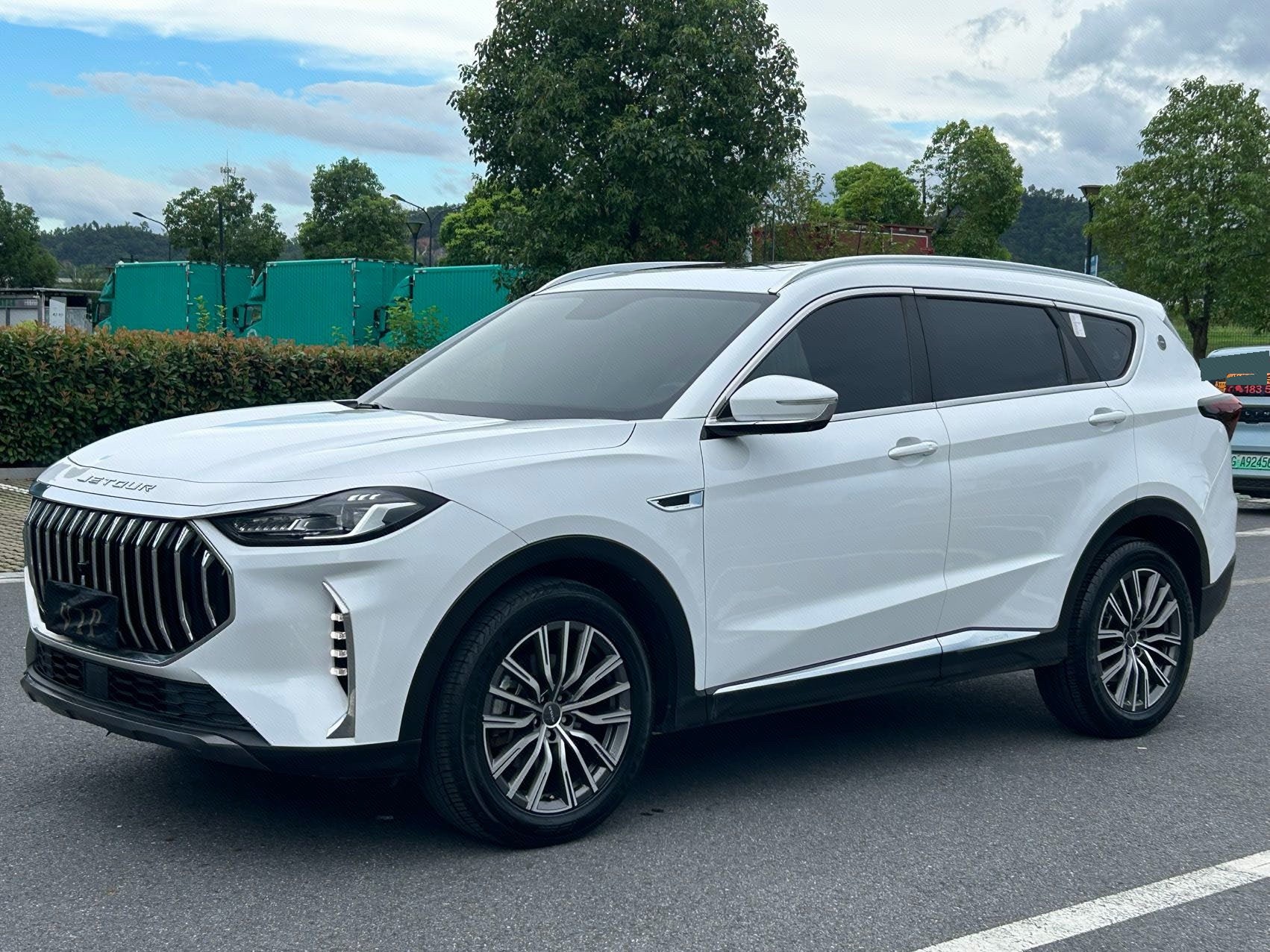 Jetour X70 PLUS 2024 car image 