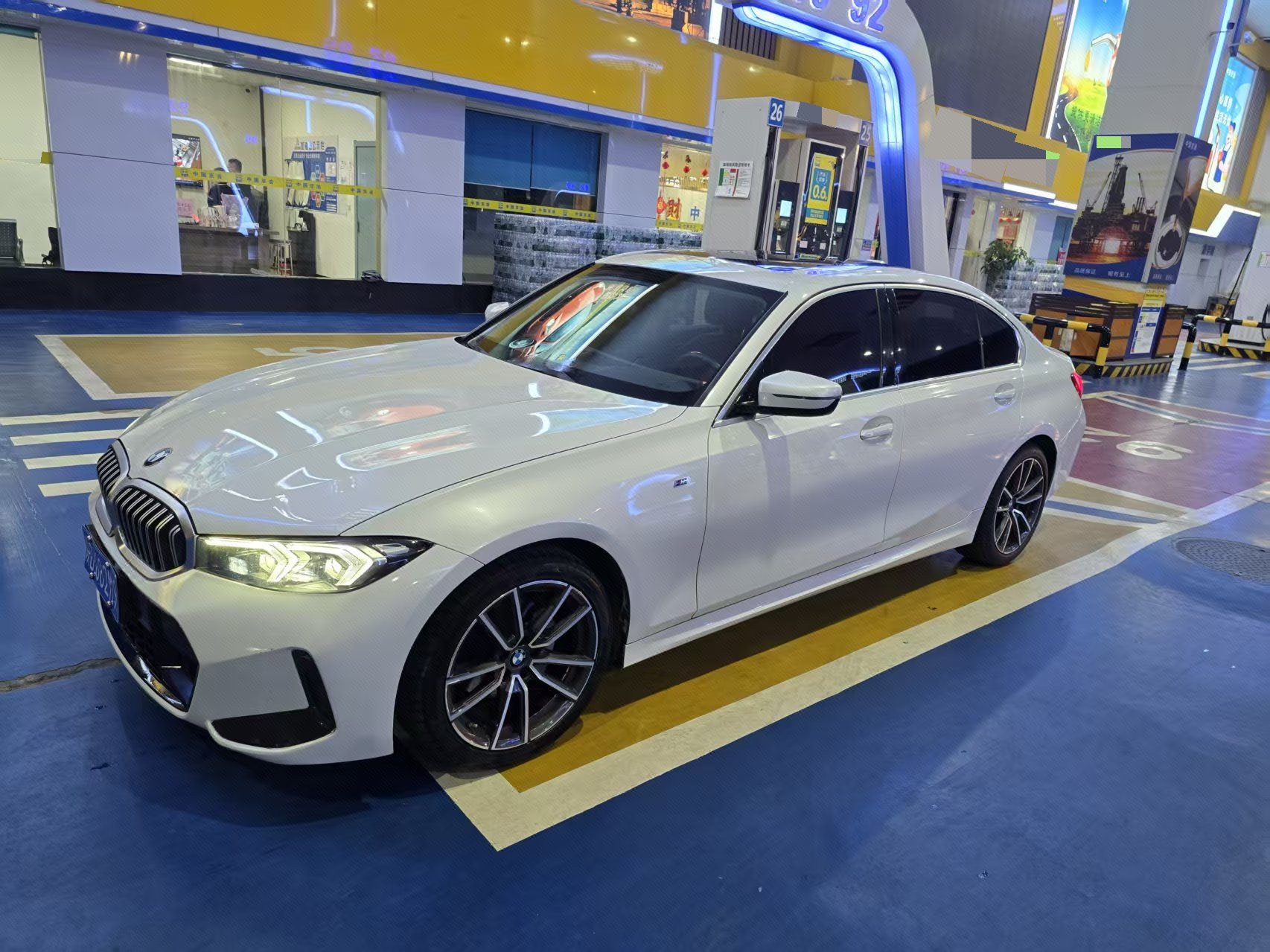 BMW 3 Series 2023 BMW 3 Series 2023 car image