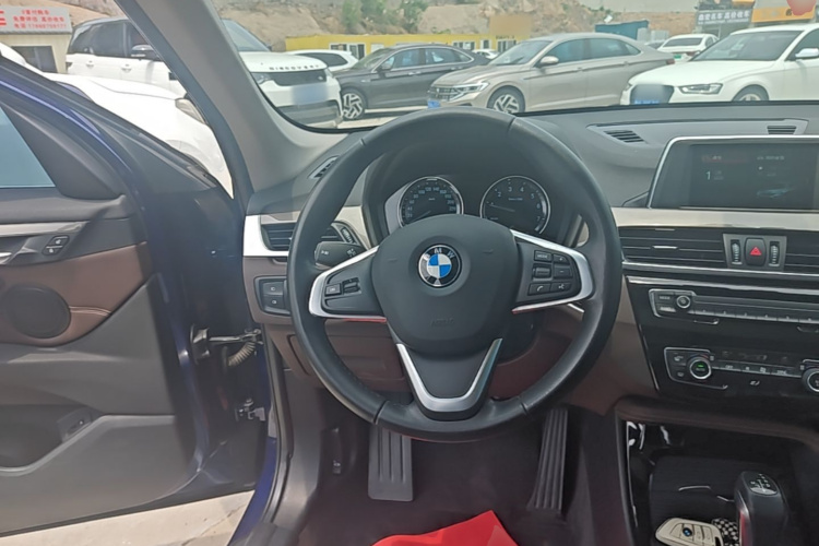 BMW X1 2019 immagine di auto #15