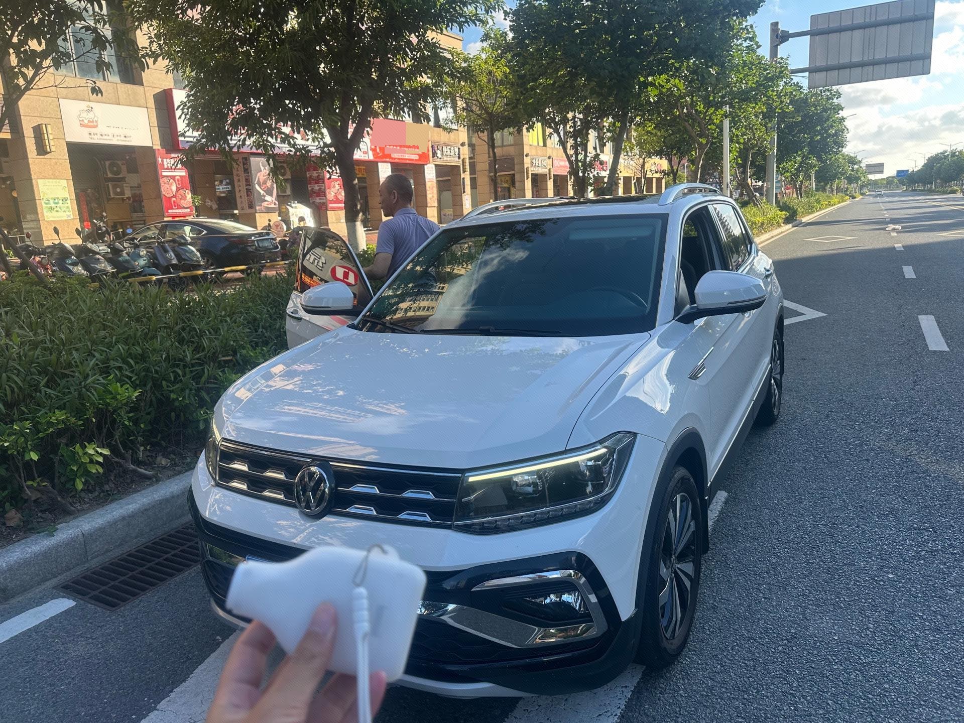 Volkswagen T-Cross 2020 Volkswagen T-Cross 2020 car image