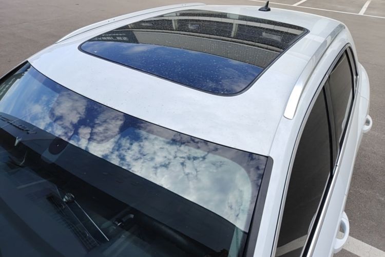 Audi Q3 2021 car image #25