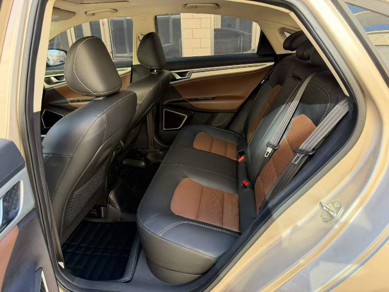 GEELY Emgrand GL 2018 immagine di auto #5