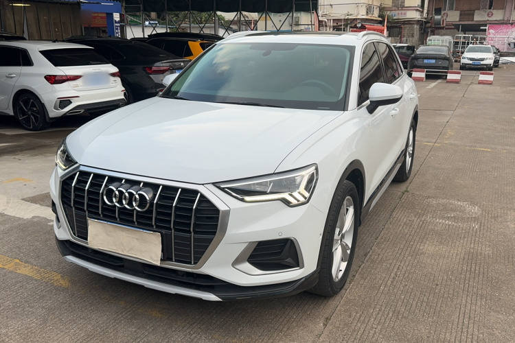 Audi Q3 2022 #2 Audi Q3 2022 car image #2