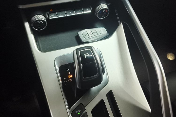 GEELY Coolray 2021 car image #14
