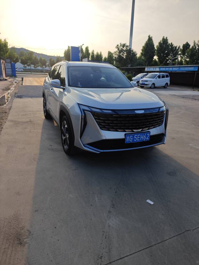 GEELY Boyue L 2025 car image #9