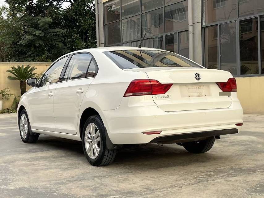 Volkswagen Santana 2018 car image #4