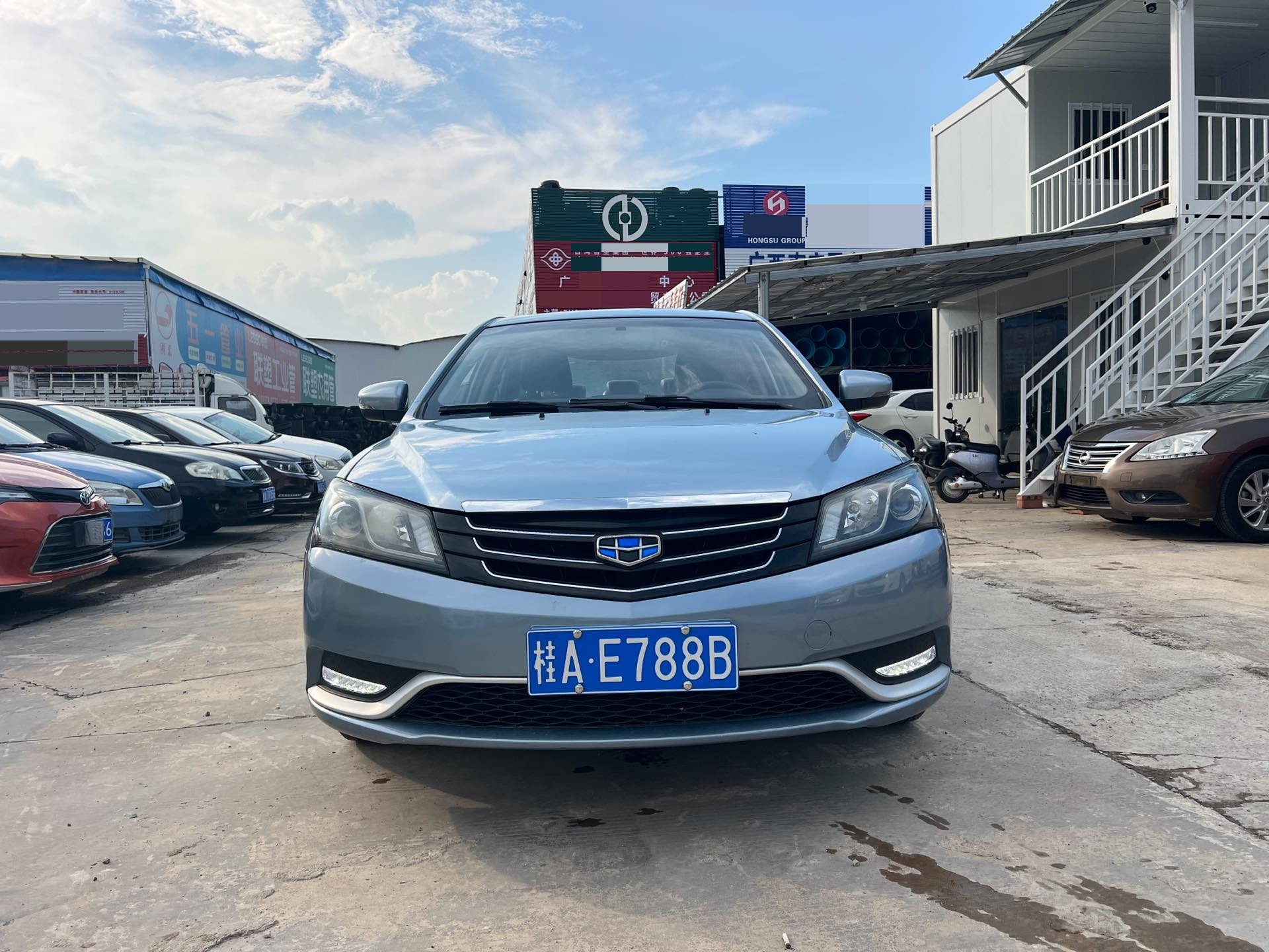 GEELY Emgrand 2016 car image #2