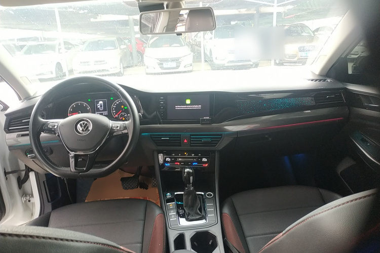 Volkswagen Bora 2021 car image #10