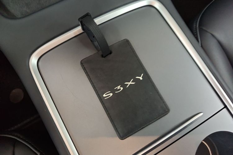 Tesla Model 3 2022 car image #9
