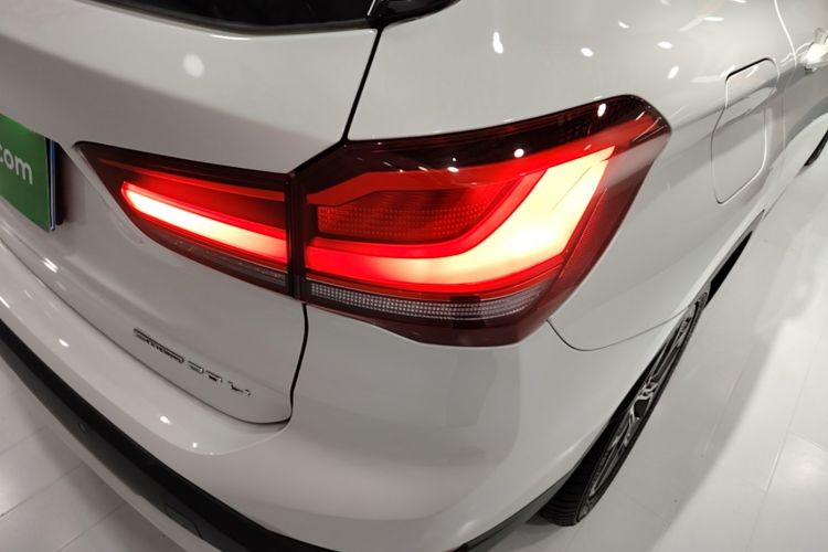 BMW X1 2020 imagen de coche #8
