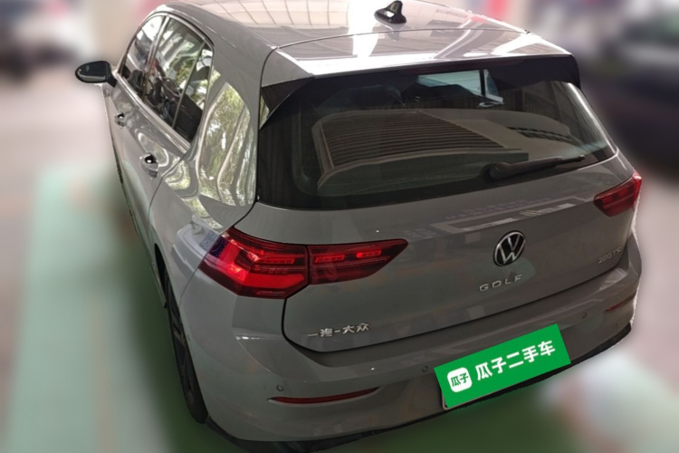 Volkswagen Golf 2021 car image #5