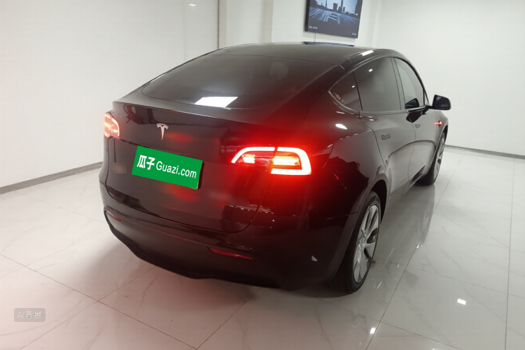 Tesla Model Y 2022 #7 Tesla Model Y 2022 car image #7