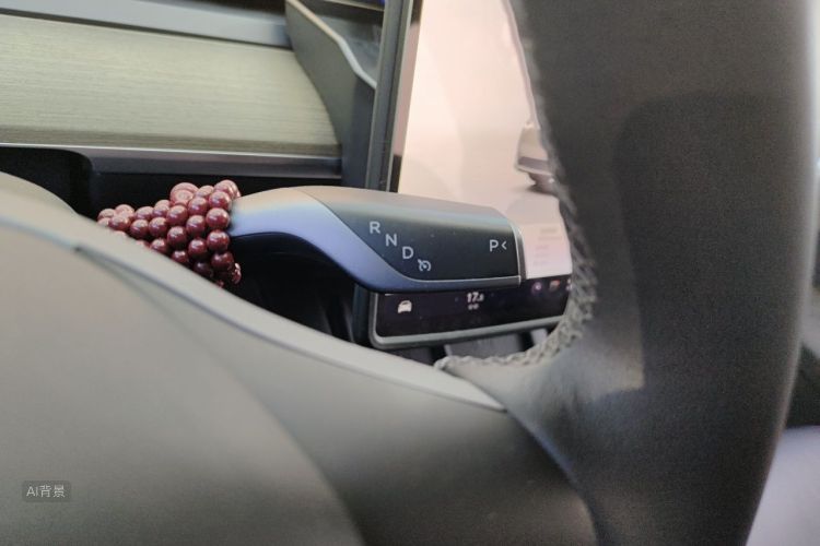 Tesla Model Y 2023 #16 Tesla Model Y 2023 car image #16