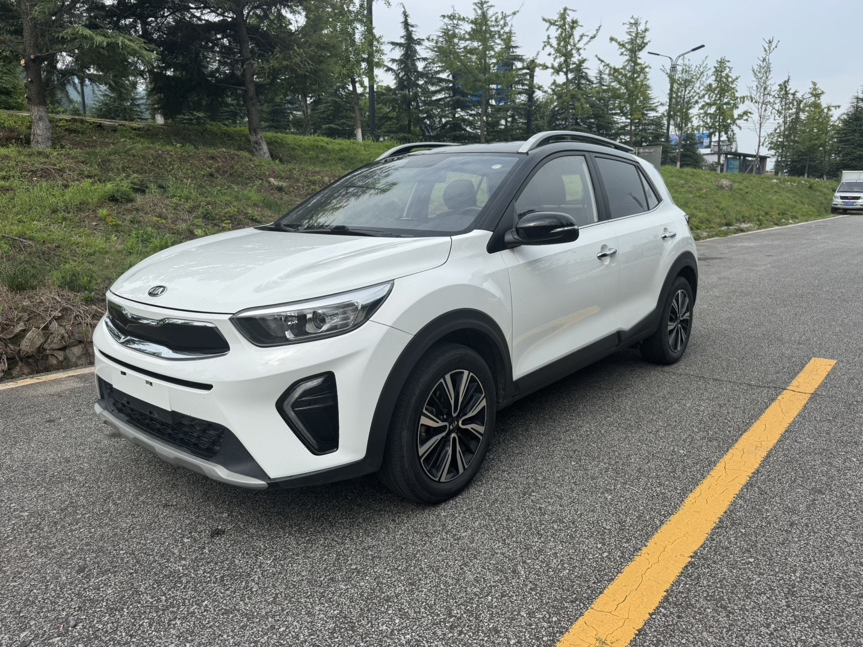 Kia KX1 2021 car image 