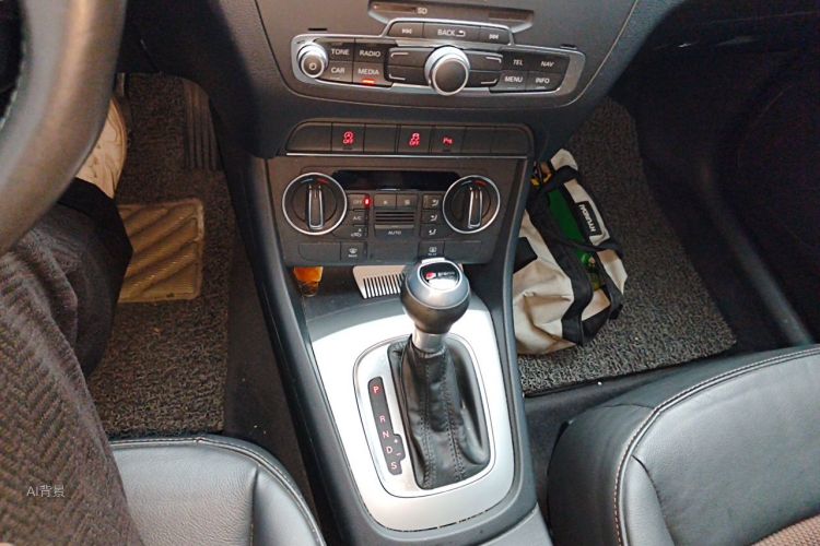 Audi Q3 2019 #16 Audi Q3 2019 car image #16