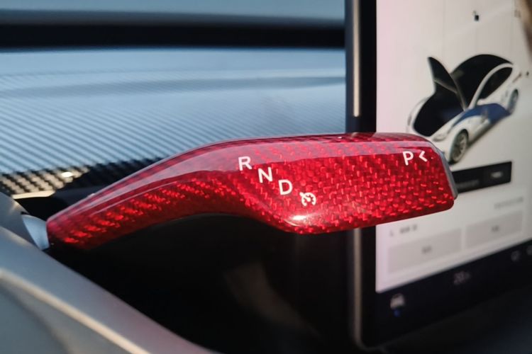 Tesla Model 3 2021 car image #18