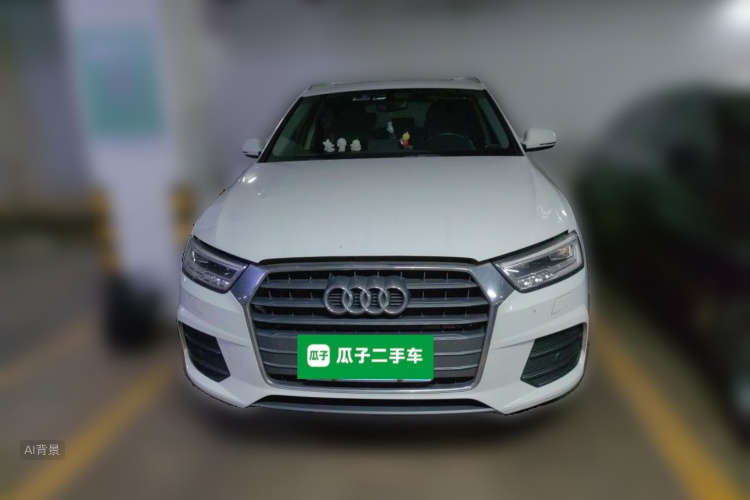 Audi Q3 2018 car image #3