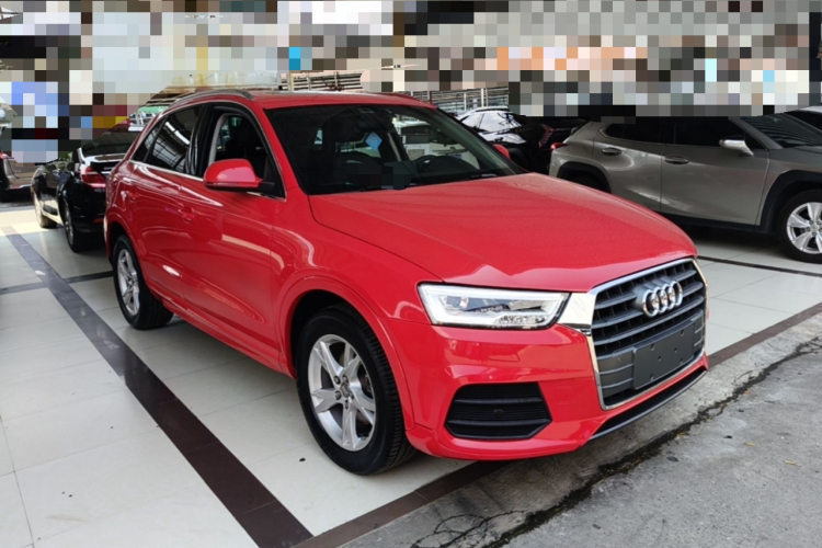 Audi Q3 2018 car image #4