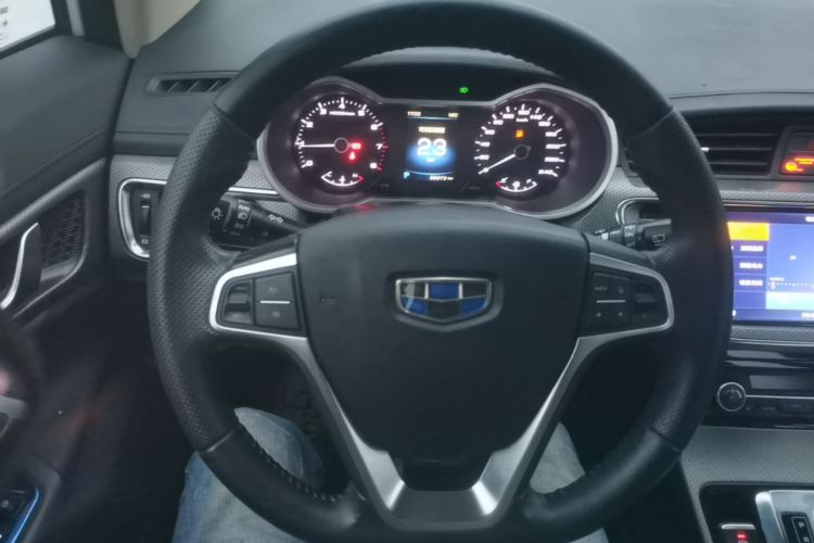 GEELY Emgrand GS 2017 car image #11