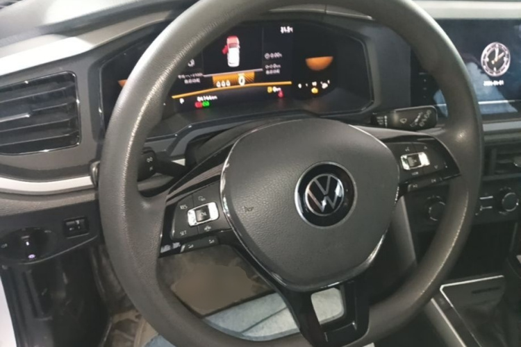 Volkswagen Polo 2023 car image #11