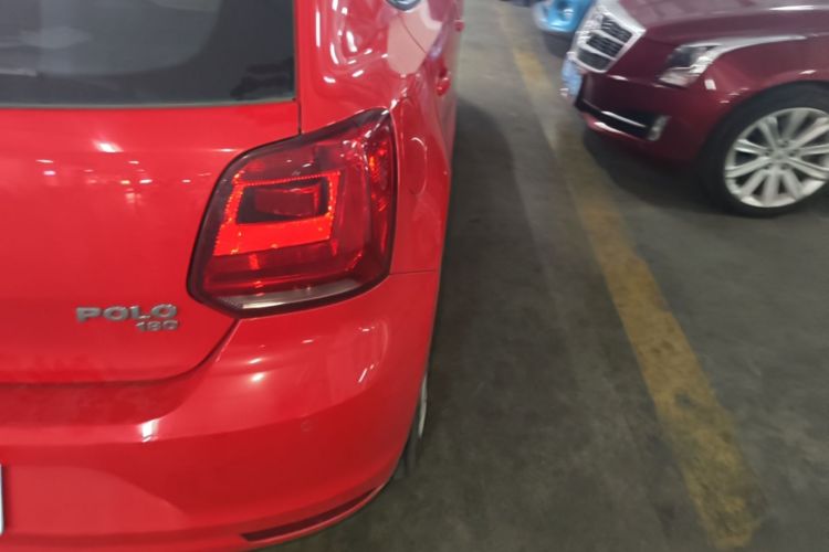 Volkswagen Polo 2018 car image #8