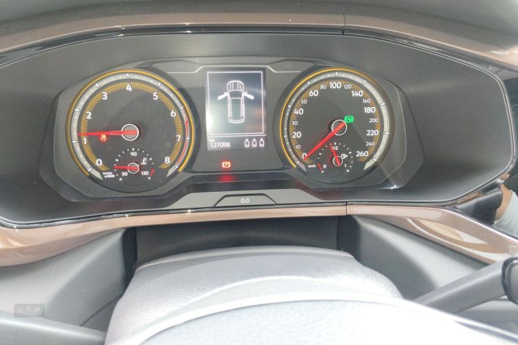 Volkswagen Tharu 2021 car image #13