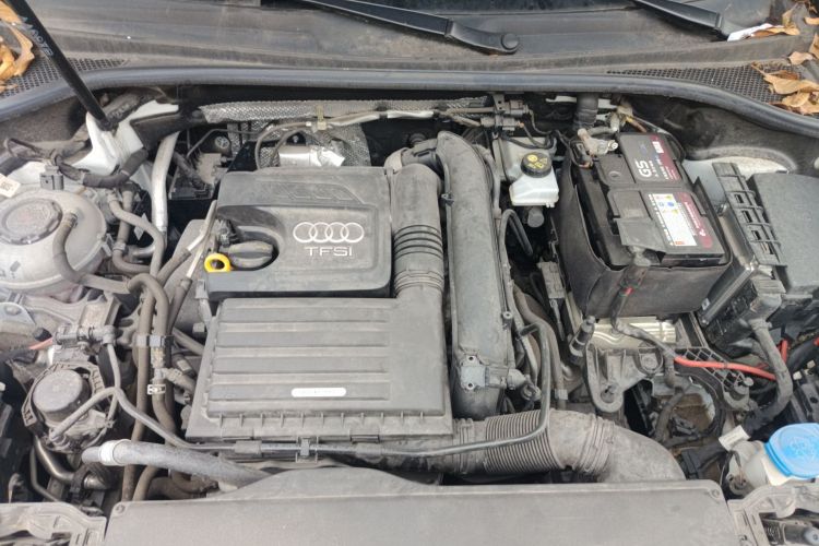 Audi Q3 2021 car image #22