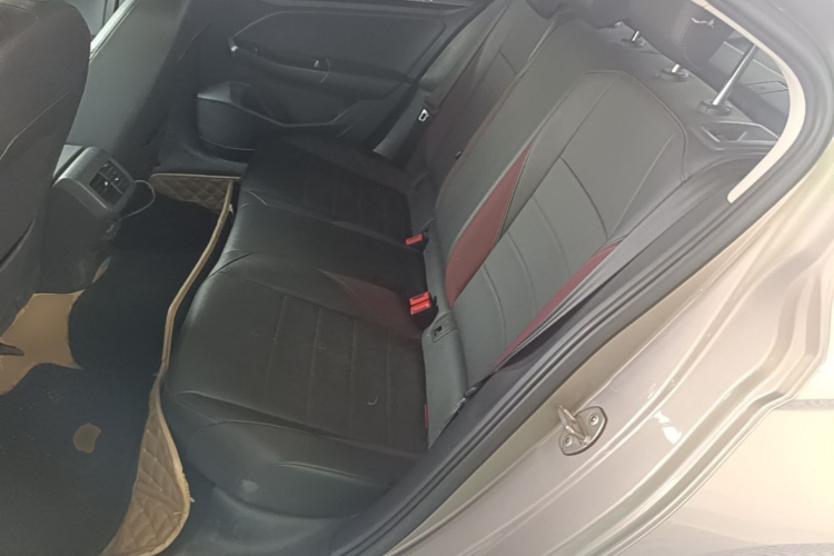 Volkswagen Bora 2019 immagine di auto #17