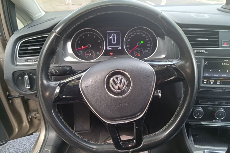 Volkswagen Golf 2017 #11 Volkswagen Golf 2017 car image #11