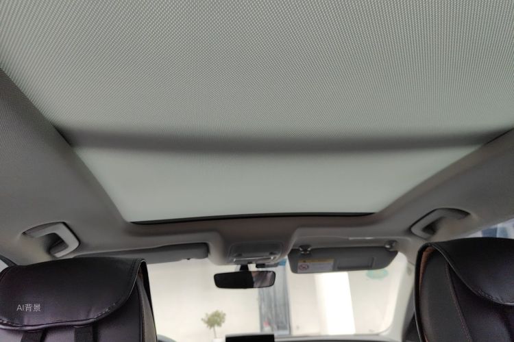 Audi Q3 2018 car image #20