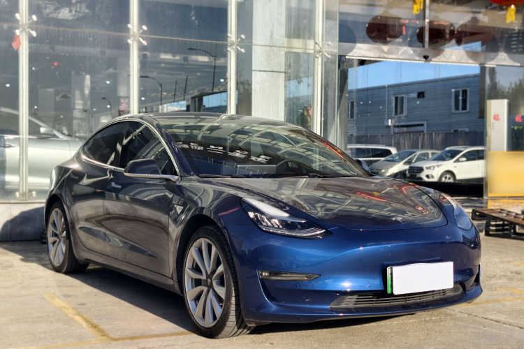 Tesla Model 3 2020 car image #4