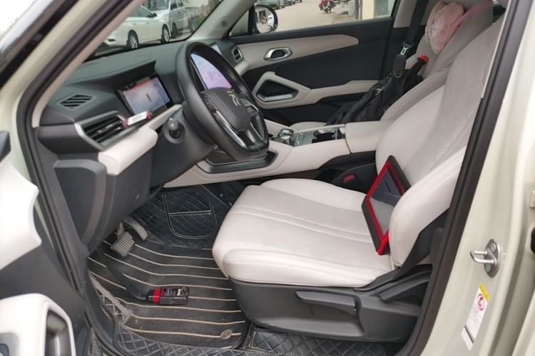 BYD YuanUP 2024 car image #15