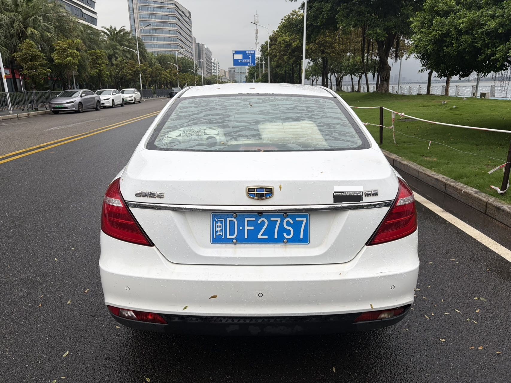 GEELY Emgrand 2018 car image #5