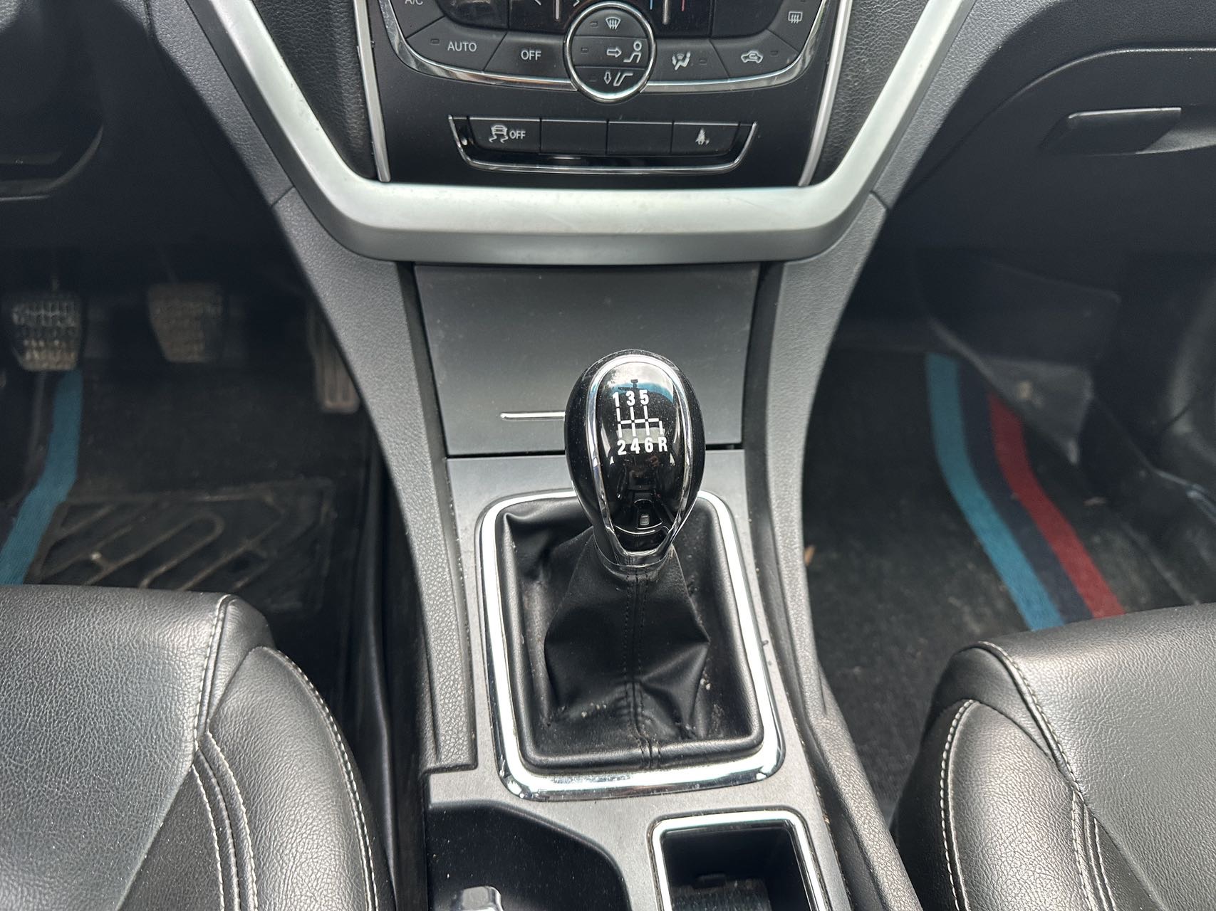 GEELY Emgrand 2015 car image #10