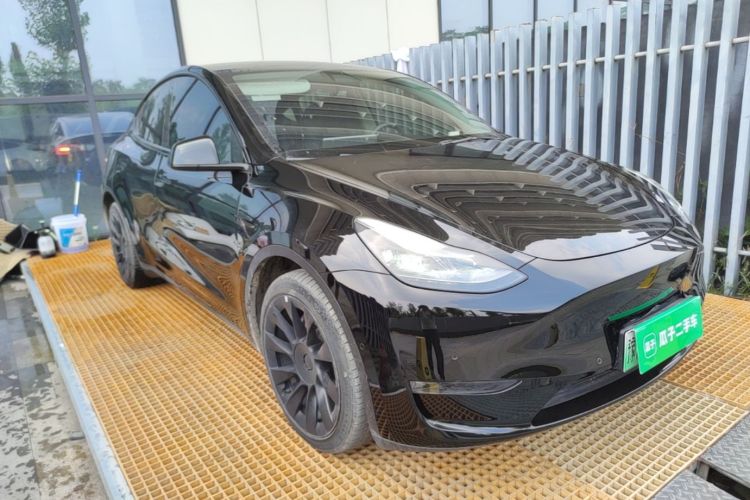 Tesla Model Y 2021 #4 Tesla Model Y 2021 car image #4