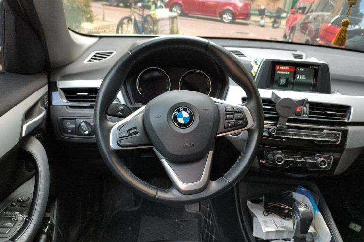 BMW X1 2019 #12 BMW X1 2019 car image #12