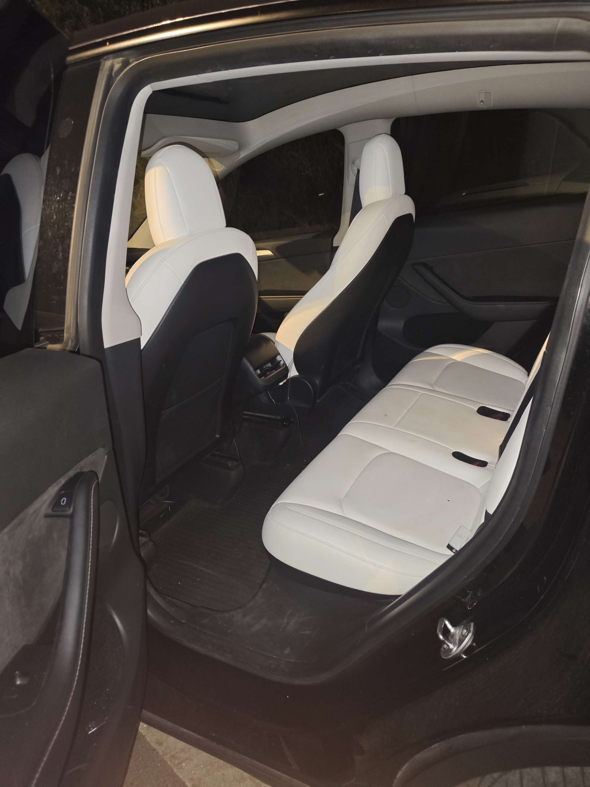 Tesla Model Y 2022 #4 Tesla Model Y 2022 immagine di auto #4