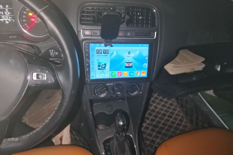 Volkswagen Polo 2018 car image #15
