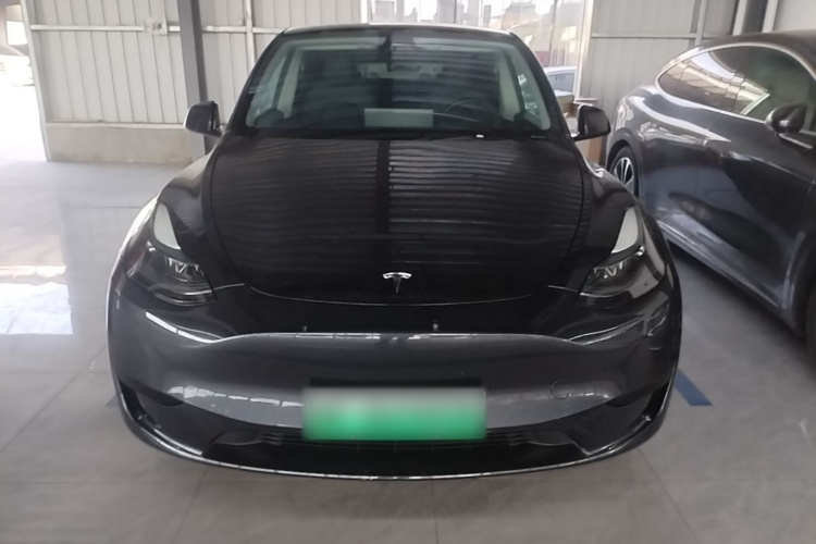 Tesla Model Y 2024 #3 Tesla Model Y 2024 immagine di auto #3