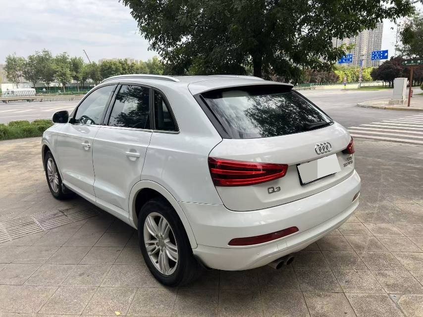 Audi Q3 2015 #5 Audi Q3 2015 car image #5