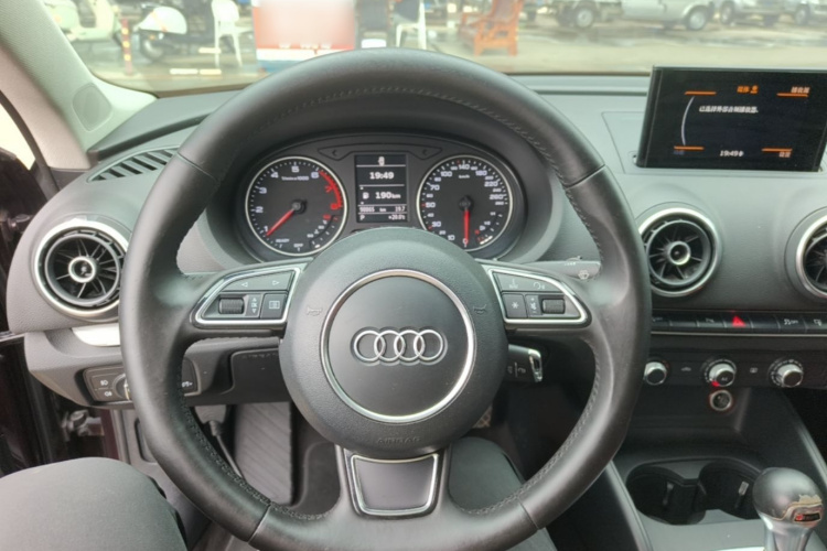 Audi A3 2016 immagine di auto #11