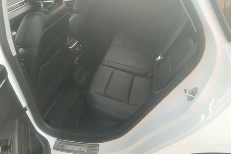 GEELY Emgrand 2024 #17 GEELY Emgrand 2024 car image #17