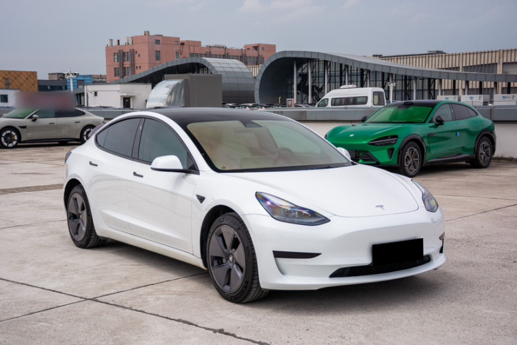 Tesla Model 3 2023 #10 Tesla Model 3 2023 car image #10