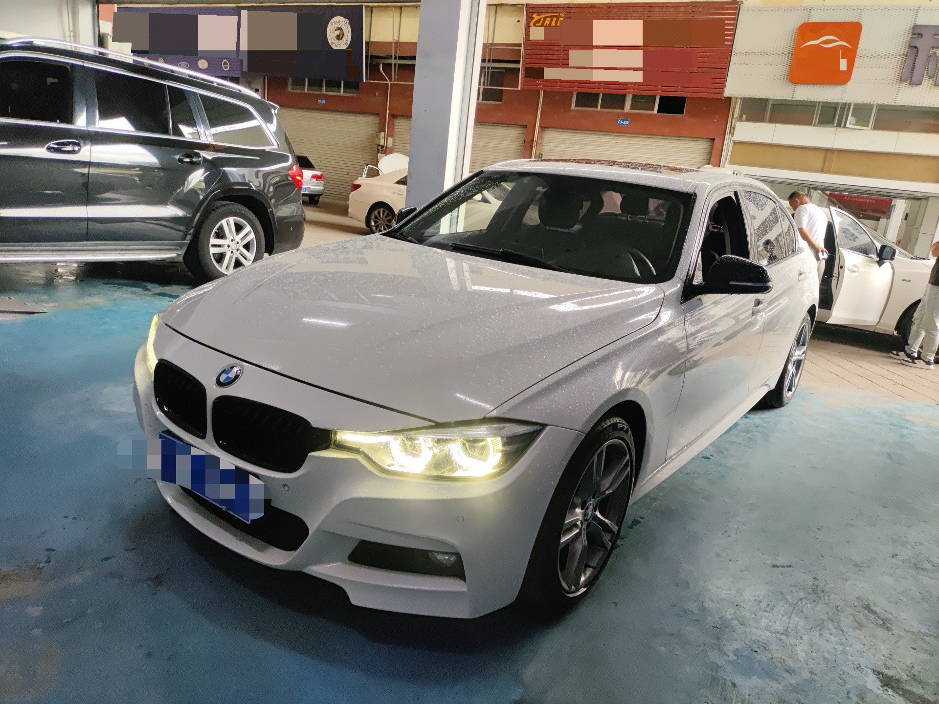 BMW 3 Series 2018 BMW 3 Series 2018 car image