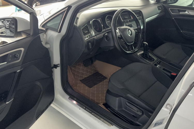 Volkswagen Golf 2018 #12 Volkswagen Golf 2018 car image #12