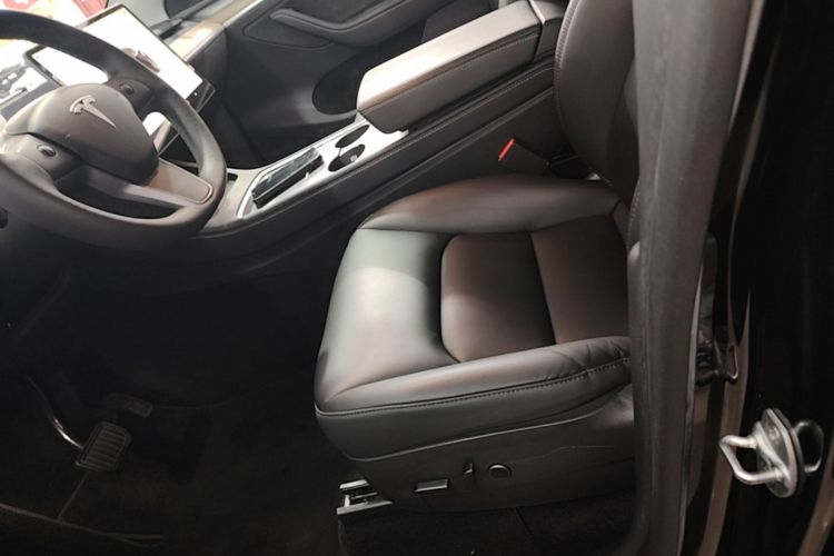 Tesla Model Y 2022 #15 Tesla Model Y 2022 car image #15