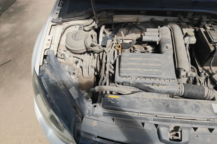 Volkswagen Golf 2015 car image #23