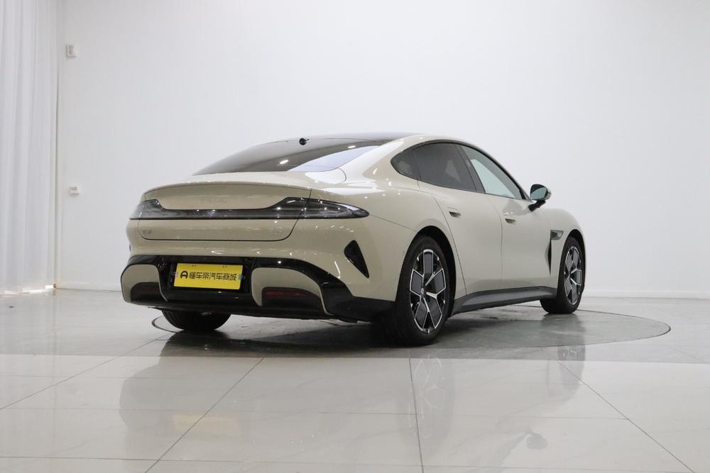2025 car image #7