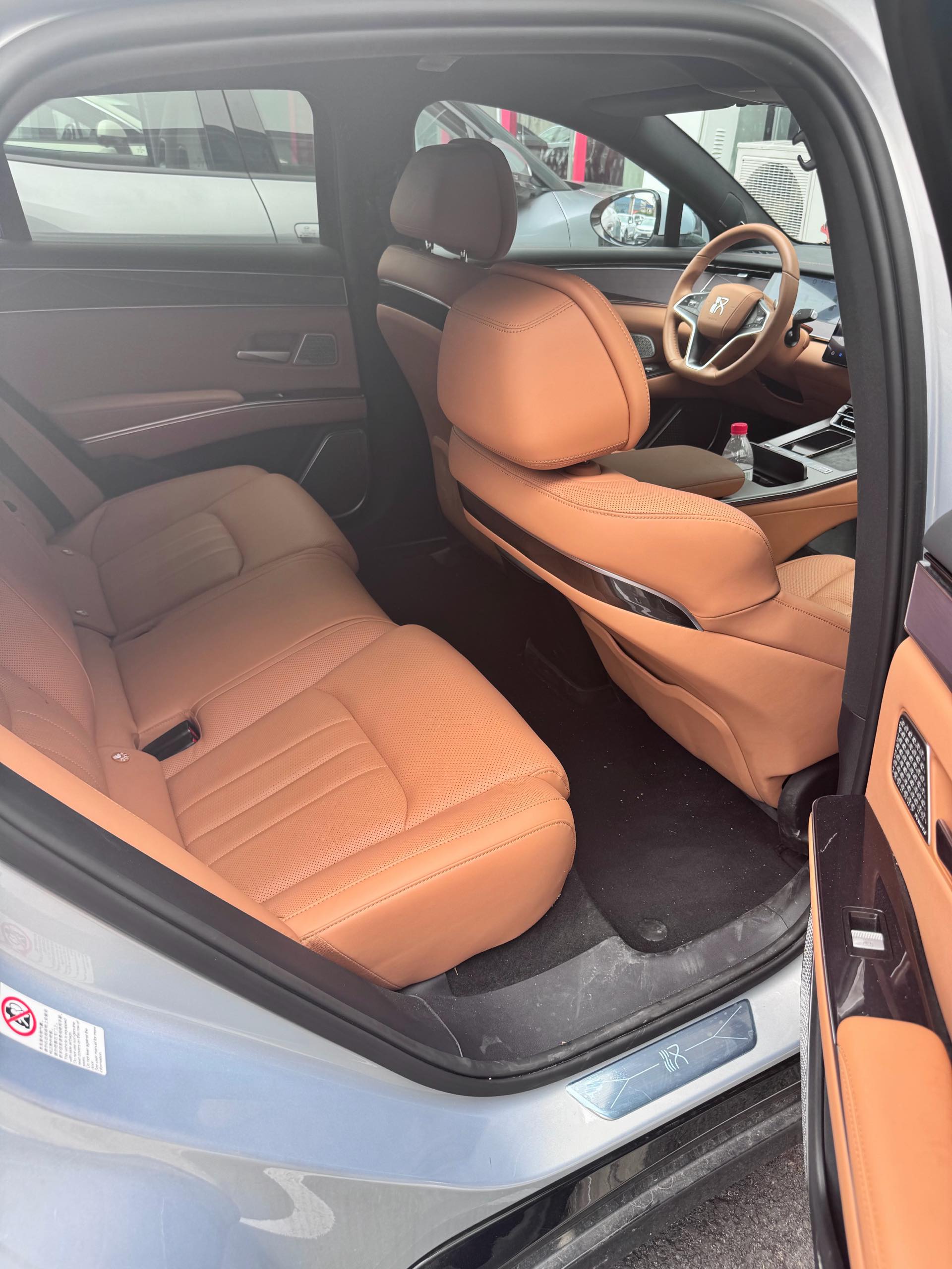 BYD HanL 2025 car image #5