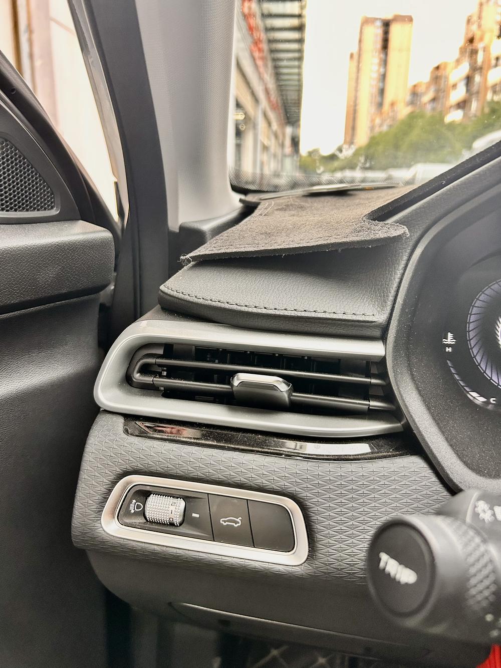 GEELY Emgrand 2023 car image #7